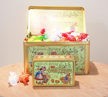 Amaretti in retro blik
